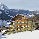 Hotel Untermüllnergut 4*